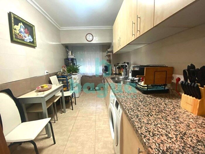 Casas en venta y pisos alquiler - 2