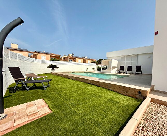 Casas en venta y pisos alquiler - 3