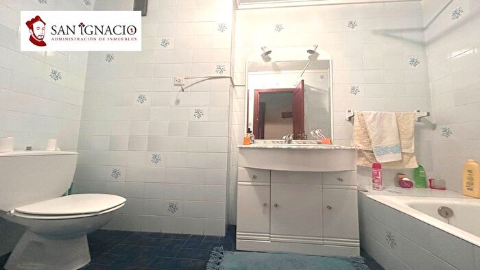 Casas en venta y pisos alquiler - 3