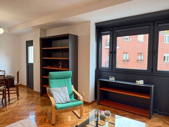 Casas en venta y pisos alquiler - 2