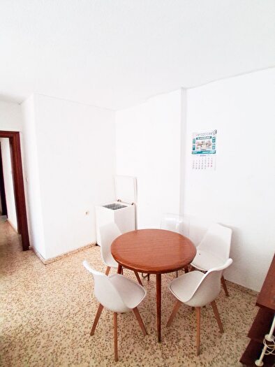 Casas en venta y pisos alquiler - 2