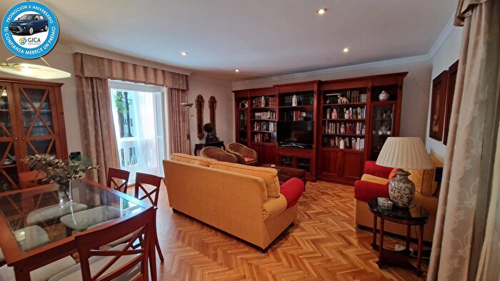 Piso en venta en Centro Histórico, Cádiz Capital de 4 habitaciones