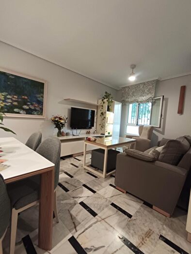 Casas en venta y pisos alquiler - 1