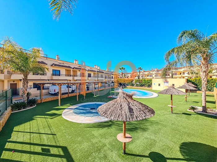 Piso en venta en Huércalovera, Almería de 4 habitaciones