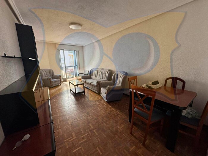 Casas en venta y pisos alquiler - 1