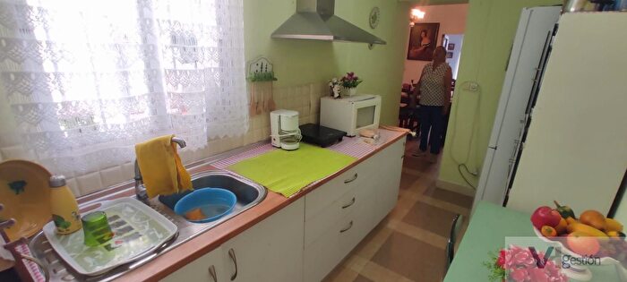 Casas en venta y pisos alquiler - 2