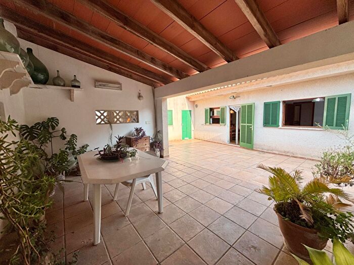 Casas en venta y pisos alquiler - 1