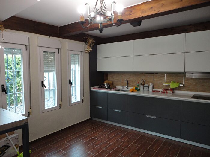Casas en venta y pisos alquiler - 3