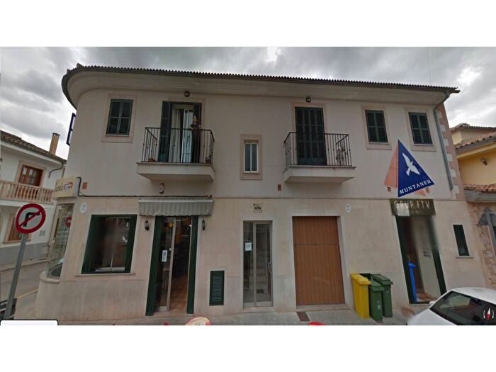 Casa en venta en Consell, Illes Balears de 4 habitaciones