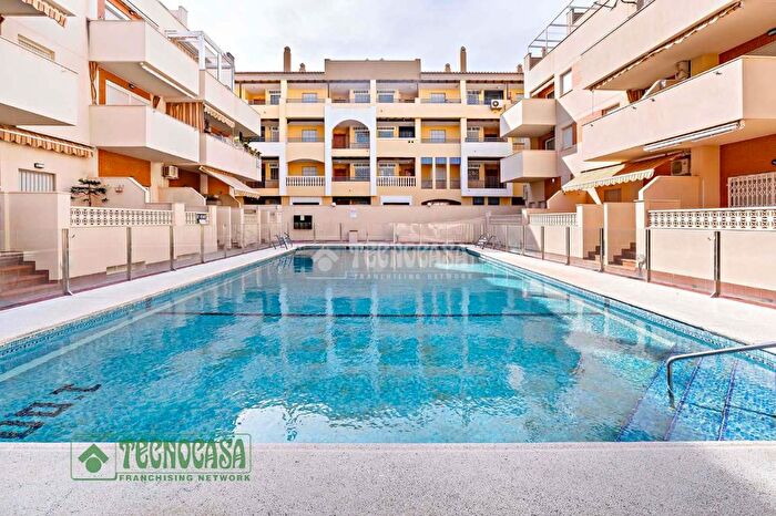 Piso en venta en Roquetas de Mar ciudad, El Sabinar Urbanizaciones Las Marinas Playa Serena de 4 habitaciones