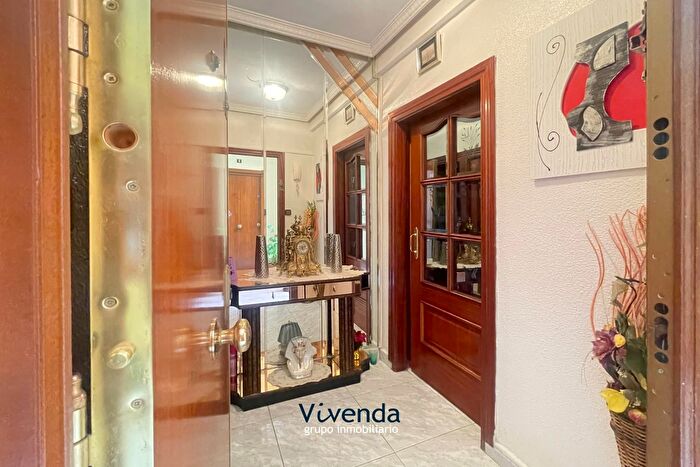 Casas en venta y pisos alquiler - 1