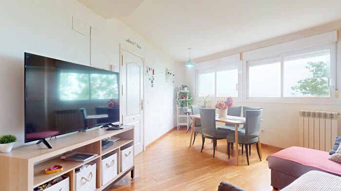 Casas en venta y pisos alquiler - 2