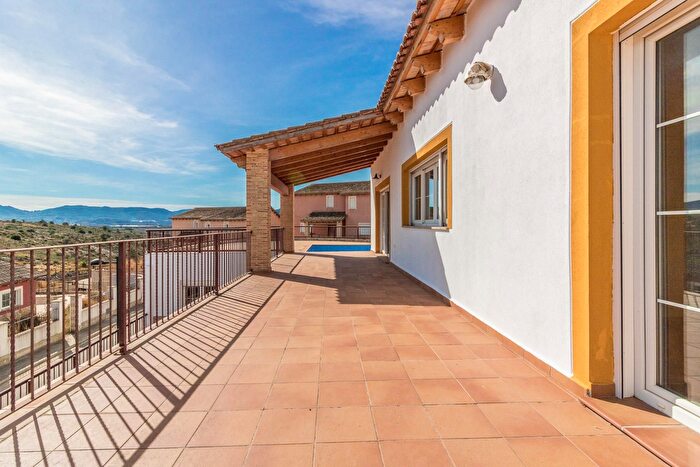 Casa en alquiler en Lénova, Valencia de 6 habitaciones