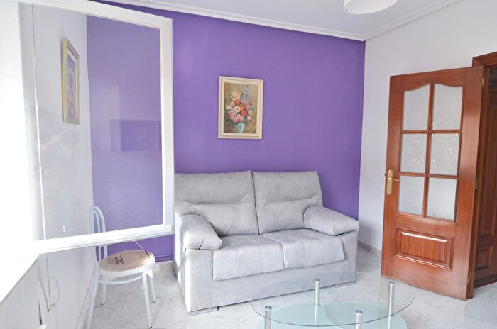 Casas en venta y pisos alquiler - 1
