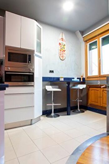 Casas en venta y pisos alquiler - 3