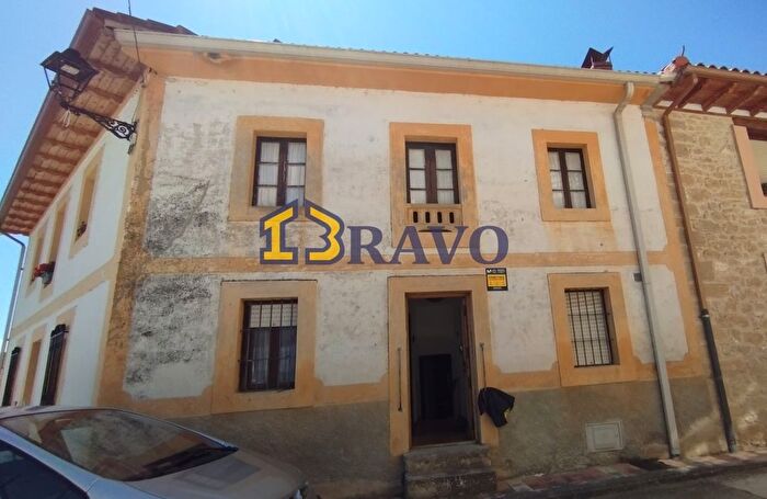 Casa en venta en Valle de Tobalina, Burgos de 4 habitaciones
