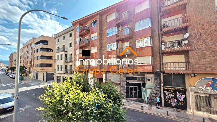 Casas en venta y pisos alquiler - 3
