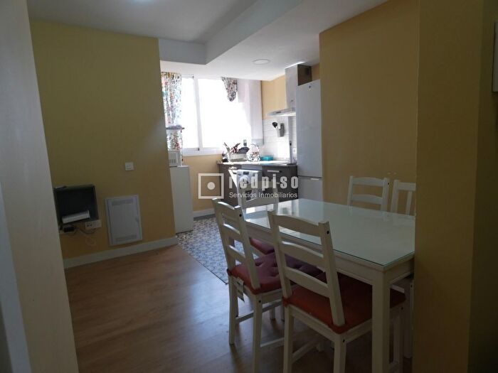 Casas en venta y pisos alquiler - 2
