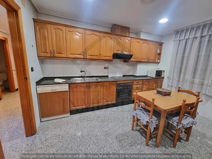 Casas en venta y pisos alquiler - 2
