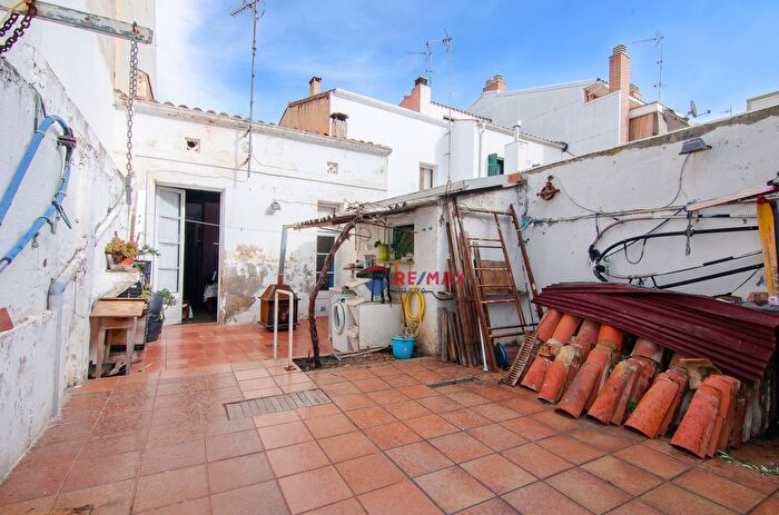 Casas en venta y pisos alquiler - 1