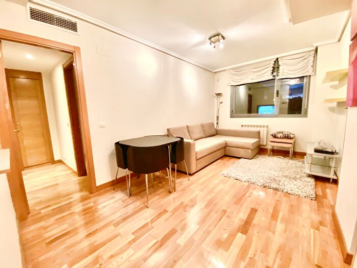 Piso en alquiler en Fuencarral El Pardo, Peñagrande de 1 habitacion