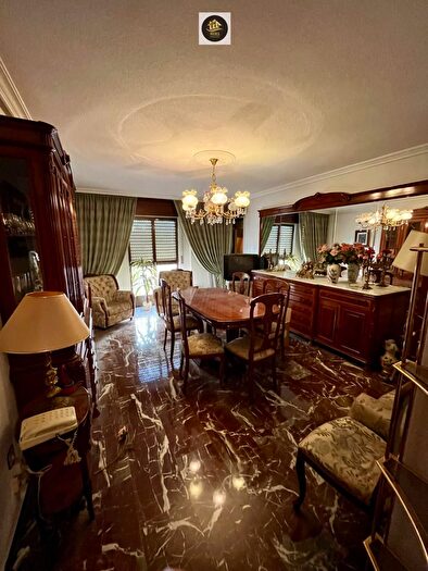 Piso en venta en San Ildefonso Catedral, Jaén Capital de 2 habitaciones