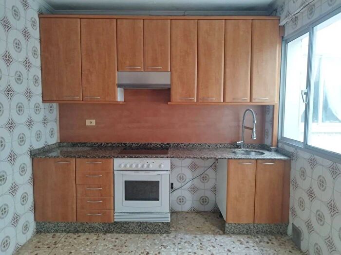 Casas en venta y pisos alquiler - 2
