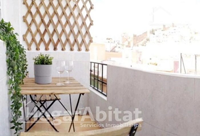 Casas en venta y pisos alquiler - 2