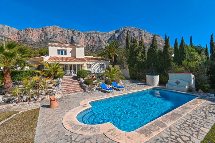 Casa en venta en Montgó Ermita, Jávea Xàbia de 4 habitaciones