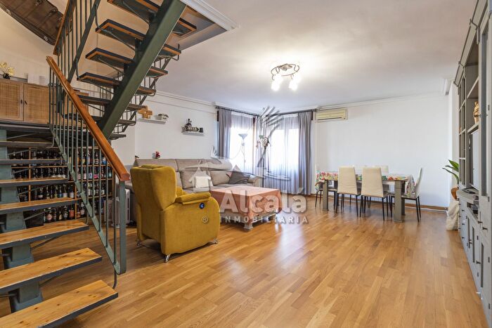 Casas en venta y pisos alquiler - 2