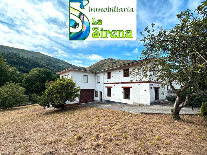 Casa en venta en Otañes Talledo, CastroUrdiales de 3 habitaciones