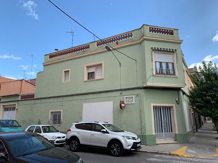Casas en venta y pisos alquiler - 1