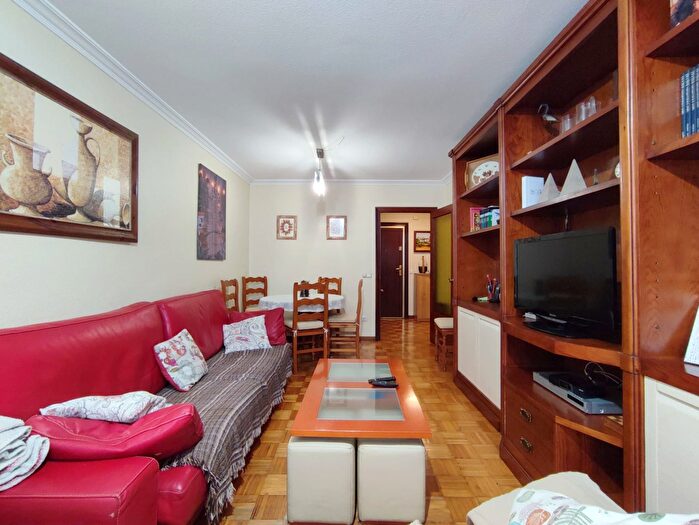 Casas en venta y pisos alquiler - 2