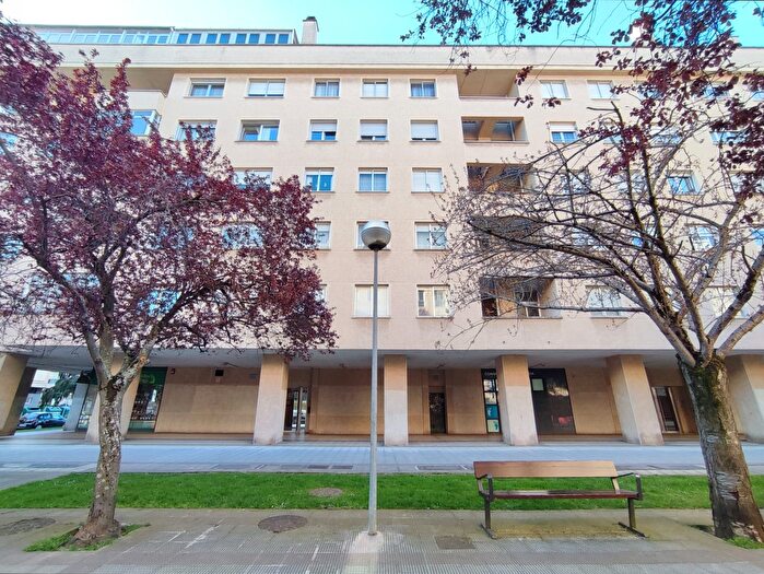 Casas en venta y pisos alquiler - 1