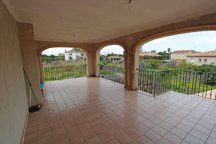 Casas en venta y pisos alquiler - 3