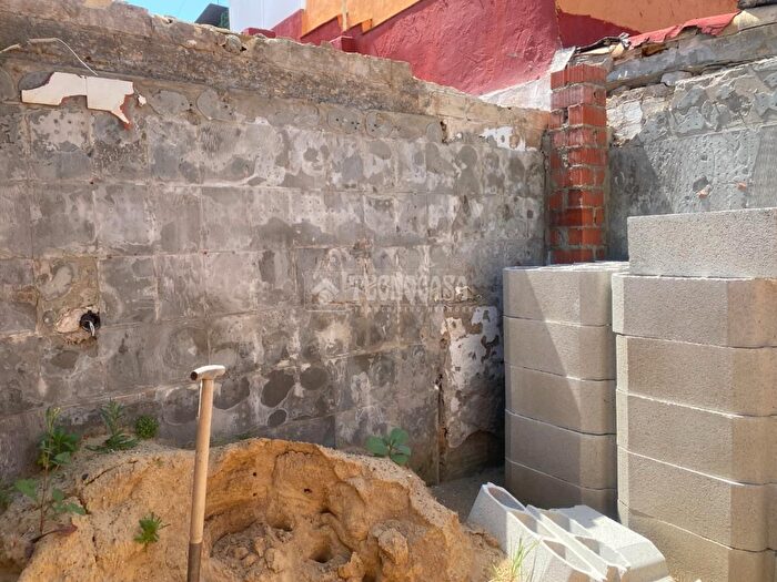 Casas en venta y pisos alquiler - 3