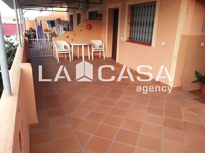 Piso en venta en El Rinconcillo, Algeciras de 14 habitaciones