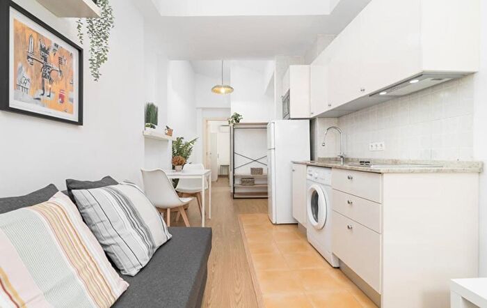 Casas en venta y pisos alquiler - 1