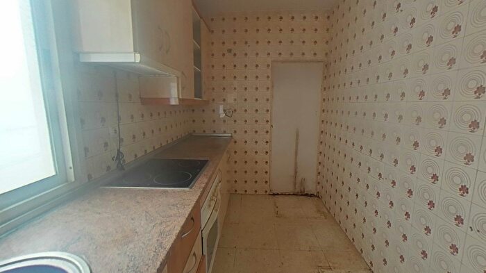 Casas en venta y pisos alquiler - 2