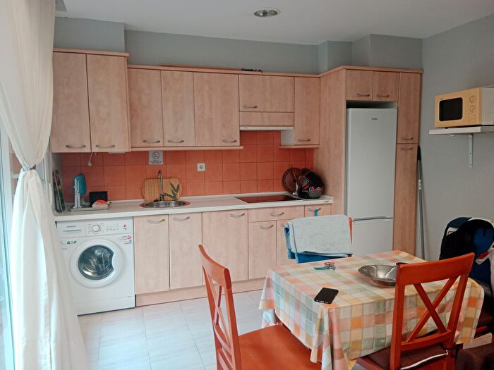Casas en venta y pisos alquiler - 2
