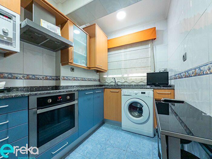 Casas en venta y pisos alquiler - 3