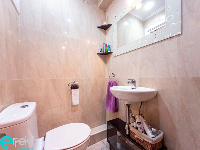Casas en venta y pisos alquiler - 2