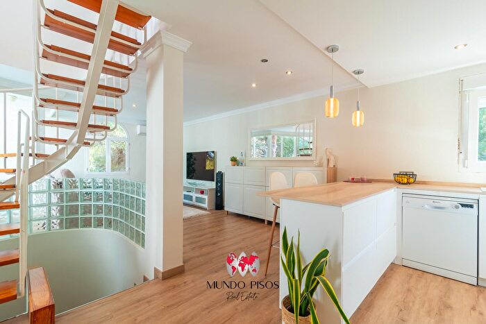 Casas en venta y pisos alquiler - 2