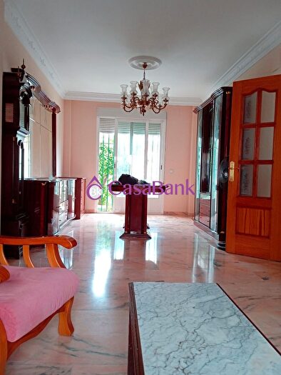Casas en venta y pisos alquiler - 1