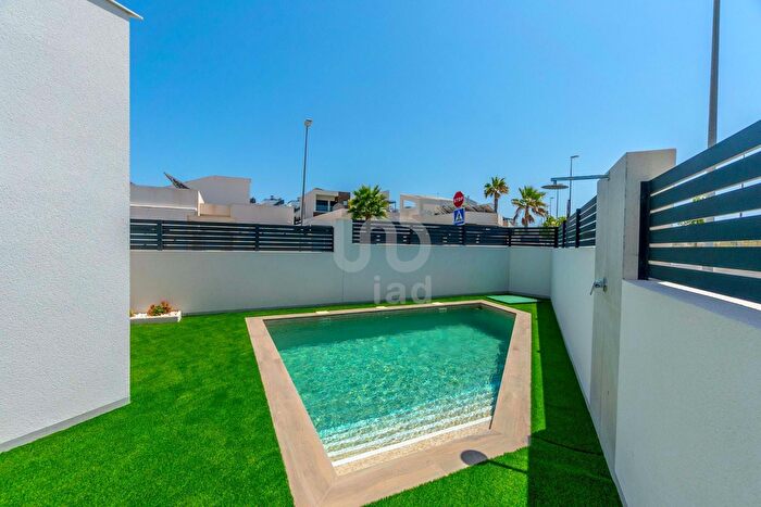 Casas en venta y pisos alquiler - 3