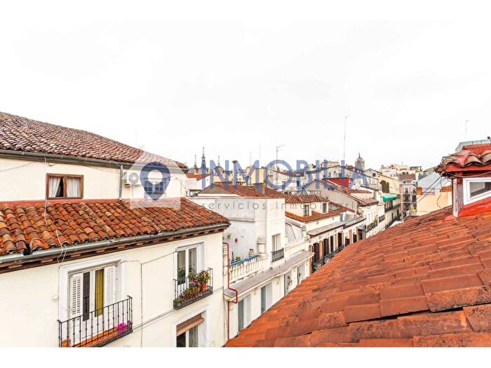 Casas en venta y pisos alquiler - 3