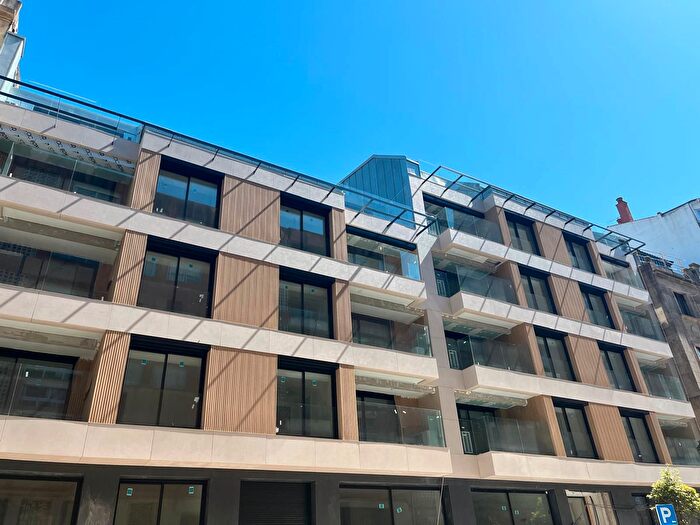 Piso en venta en Centro Urbano, Plaza España Corte Inglés de 3 habitaciones
