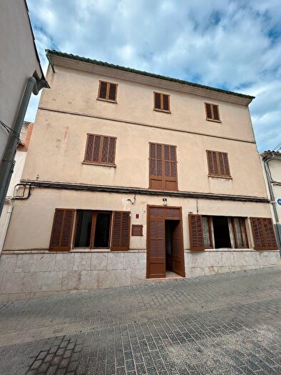 Casas en venta y pisos alquiler - 1