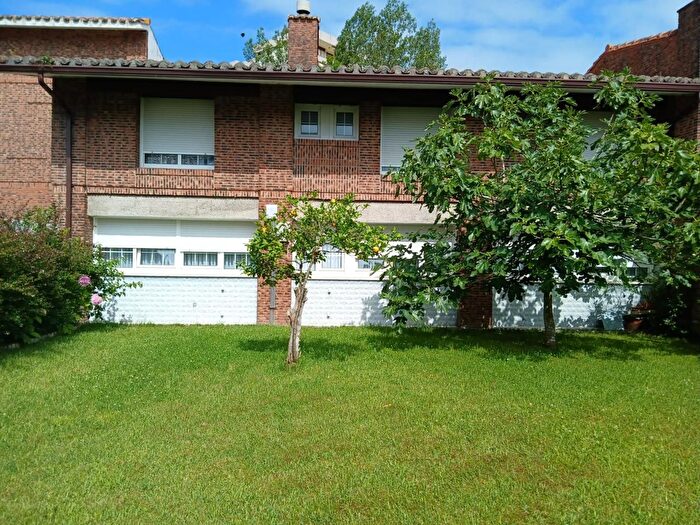 Casas en venta y pisos alquiler - 3