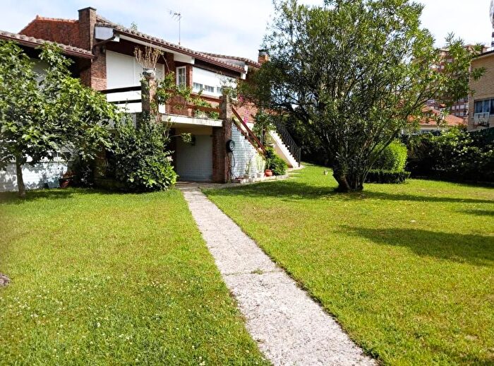 Casas en venta y pisos alquiler - 2
